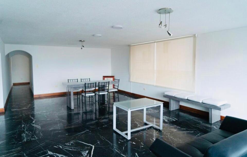 Hermosa Vista - A 10 Min Del Centro Historico X 6 Personas Apartman Quito Kültér fotó